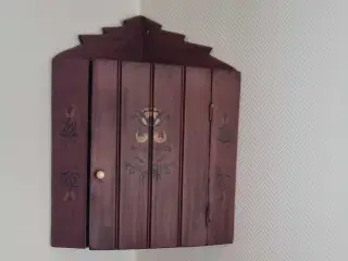 Antik Hjørneskab 