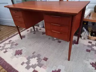 Teak skrivebord