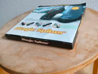 Magic Spiker skoovertræk i sort