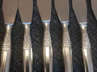 CHERI Sølvplet - middagsknive mm 16 dele