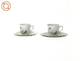 Kaffekopper med underkopper og tallerkener fra Kjøbenhavn Denmark (str. Tallerkenen 16 cm underkop 14 cm kop 7 x 7 cm)
