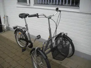 Monark tre-hjulet voksencykel 