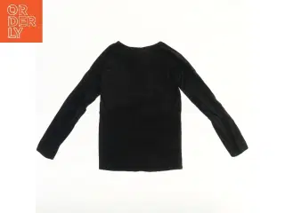 Langærmet sort bluse med knapper fra Krymmel (str. 116)