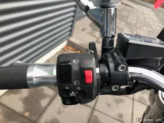 Yamaha XJR 1300 MC-SYD       BYTTER GERNE