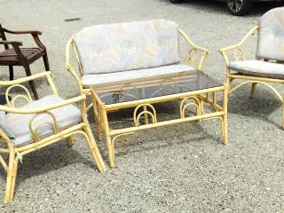 Havemøbler sofa og bord og stole 