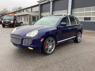 Porsche Cayenne Turbo 4,5 Tiptr. Van
