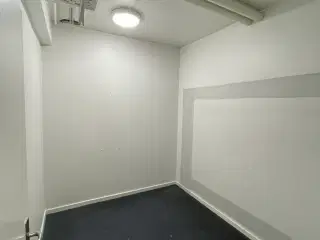 Lagerlokale til leje på Falkoner Alle 53.