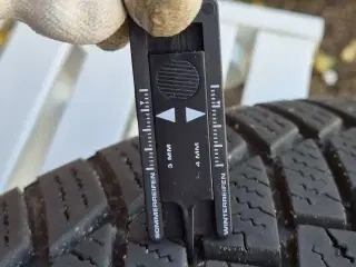 Continental Winter Contact vinterdæk 215 55 18