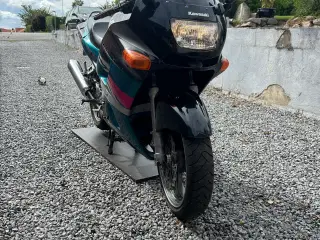 Kawasaki ZZR 600