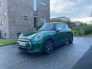 MINI Cooper SE  Maximise