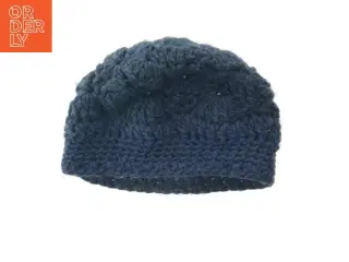 Strikket hat (str. Ø 28 cm)