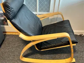 Gyngestol med skammel i læder 