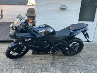 Kawasaki Ninja 250r 