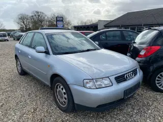 Audi A3 1,8 Ambiente