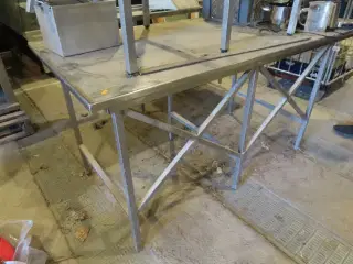 Rustfri stålbord