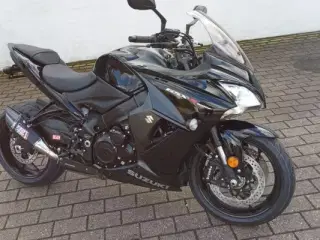 Suzuki GSXS 1000 F