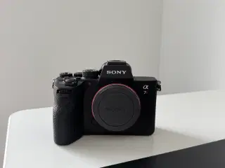 Sony A7R IV A Body + accessories