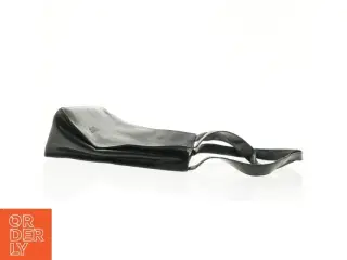 Sort skuldertaske fra Amica (str. 30 x 30 x 11 cm)