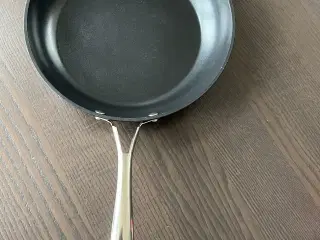 Stegepande med non-stick belægning - 28 cm