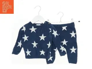 Striksæt til børn med stjernemønster fra Next Baby (str. 98)