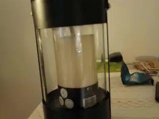 To styks LD lanterner