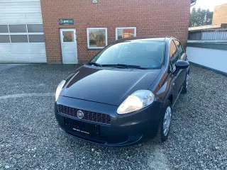 Fiat Grande Punto 1,4 Dynamic 77HK 5d