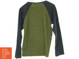 Bluse fra Hummel (str. 122 cm)