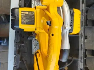 Dewalt dc390
