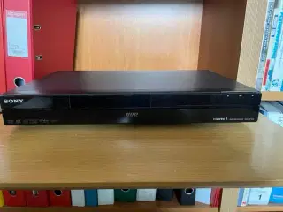 Sony DVD/HDMI RDR-AT100