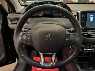 Peugeot 208 1,5 BlueHDi 100 Like Sky