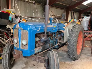 Ford super major