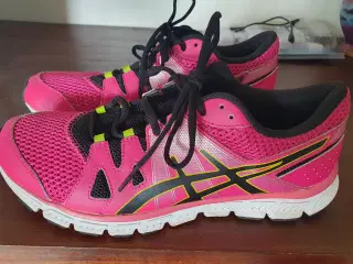 Asics Gel Unifire, str 41,5
