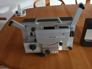 Film fremviser Bauer T2 Super