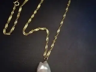 Unik stor ægte perle med guldkæde
