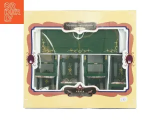 Samlerobjekt miniature skrivebord fra Vega (str. 21,5x18,5 cm)
