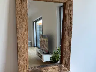 Spejl med ramme af drivtømmer