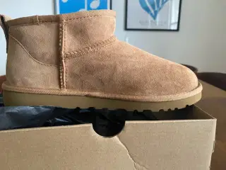 UGG Ultra mini