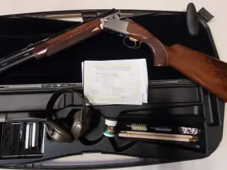 Browning B725 