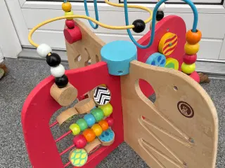 Aktivitetscenter i træ
