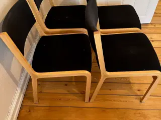 Spisebordsstol, sort uld