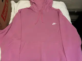 Hættetrøje fra Nike. 