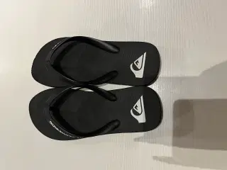 QuickSilver slippers str. 39