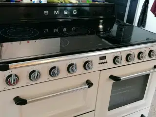 SMEG Komfur Victoria TR4110IP Cream