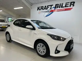 Toyota Yaris 1,5 Hybrid H3 e-CVT