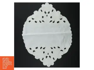 dekorativ hvid dug (str. 38 x 29 cm)