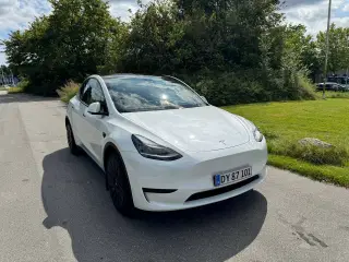 Tesla Model Y  RWD