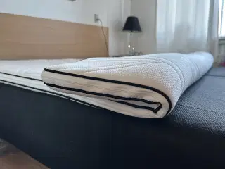 2x enkeltmandssenge med topmadras 