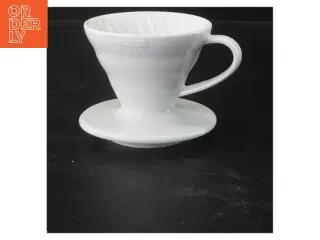 Keramisk kaffefilterholder fra Hario (str. 8x9,5 cm)