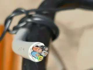 Ledning på to kabel tromler 75 meter 5*1.5 kvadrat