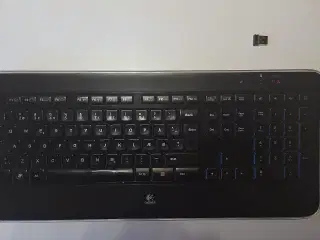 Logitech K800 tastatur m/unify dongl og batterier